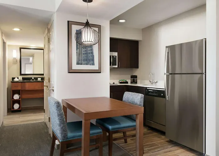 Homewood Suites By Hilton Kansas City Airport