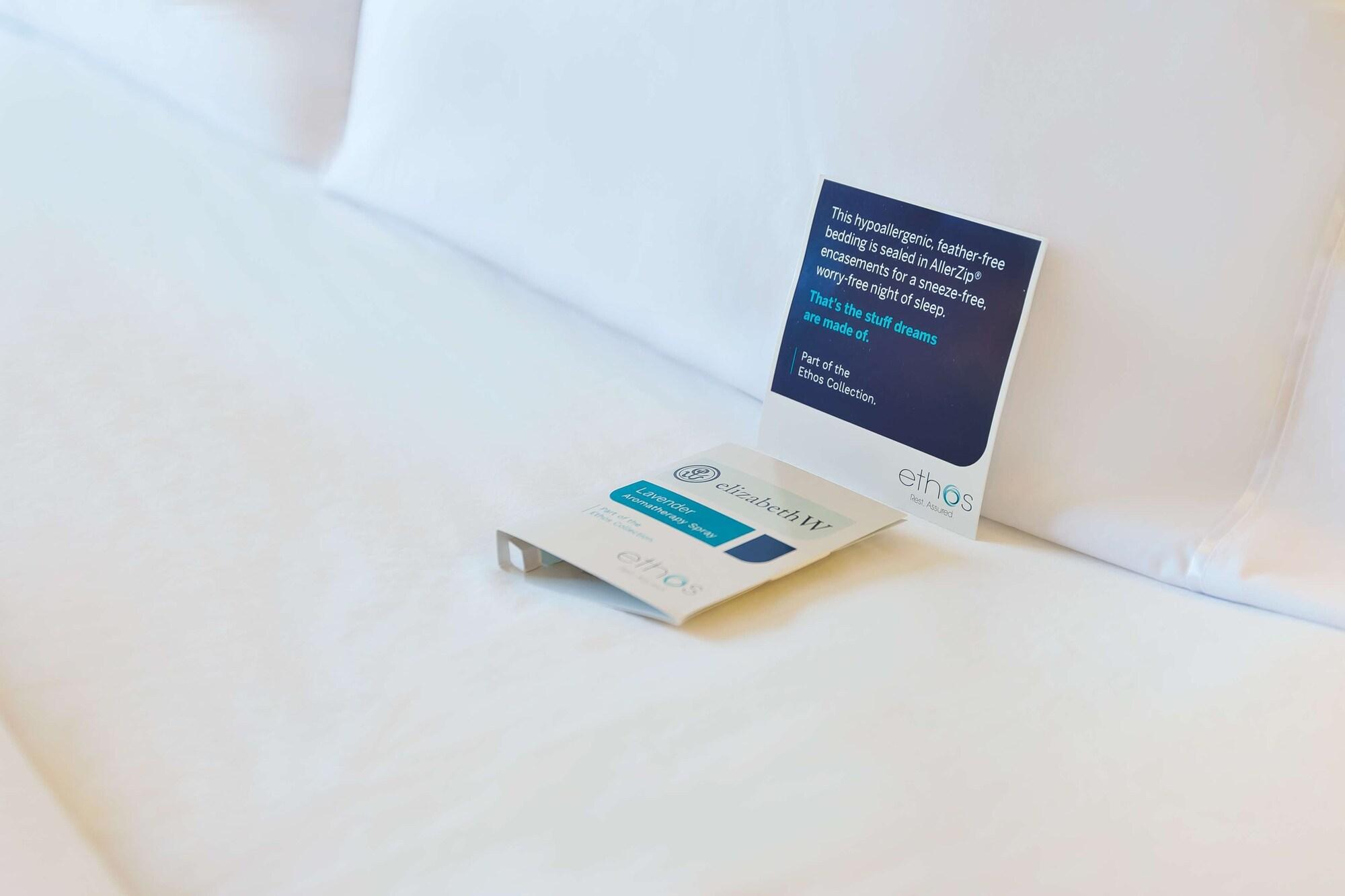 Homewood By Hilton Kansas Airport 3*