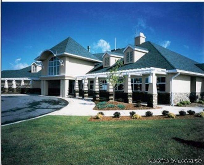 Homewood By Hilton Kansas Airport Hotel 3*