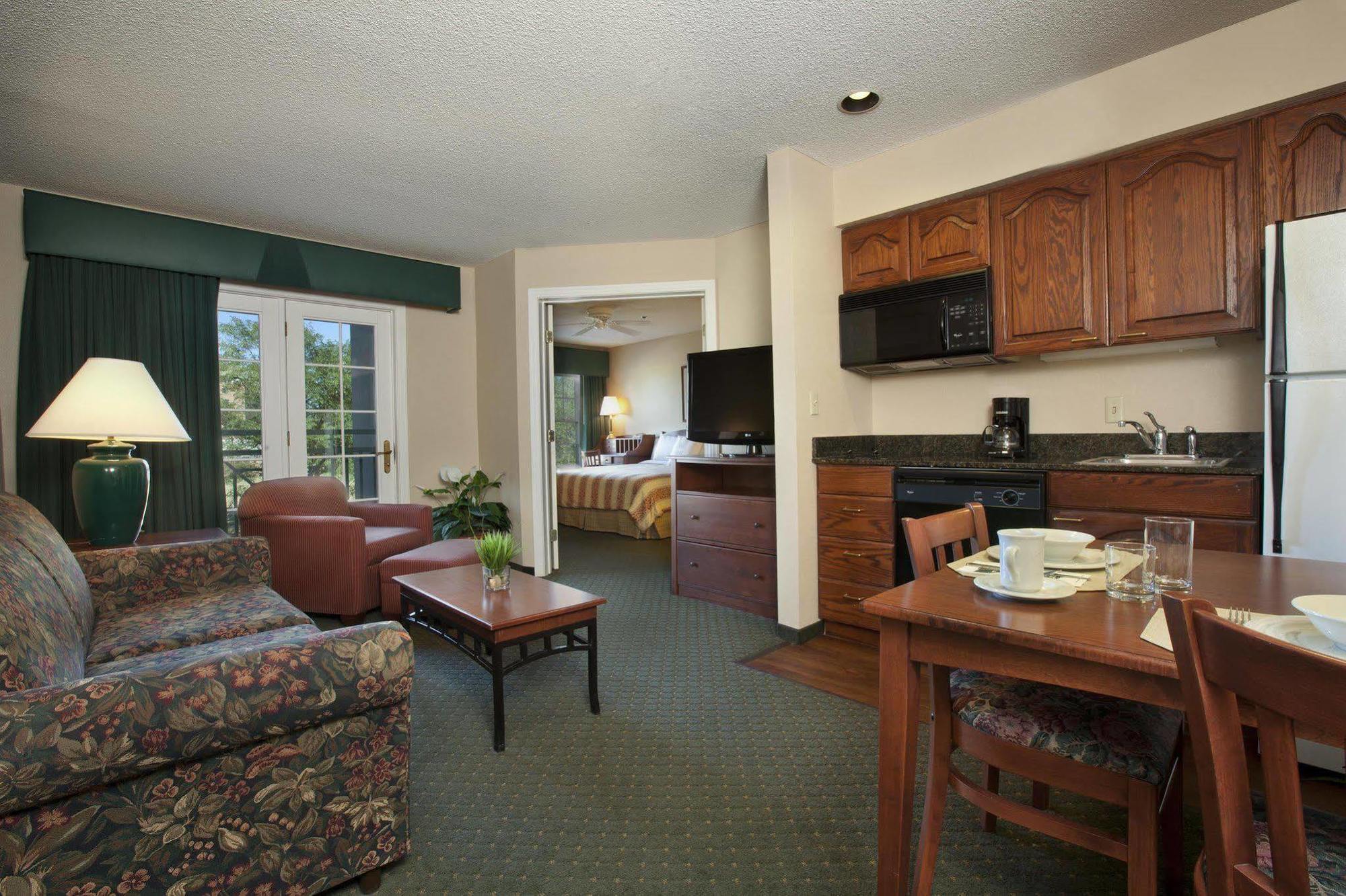 Homewood By Hilton Kansas Airport Kansas City